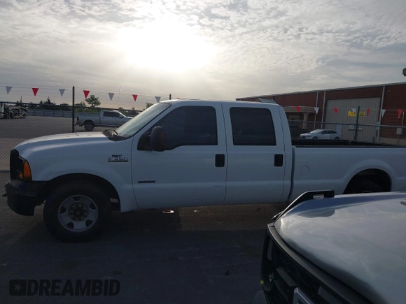 2006 Ford F-250 XL с VIN 1FTSW20P76EA57341, выставлен на аукционе IAAI как лот 42647536 с пробегом 143 242 миль миль и . История ставок и продаж доступна на DreamBid. Изображение 14.