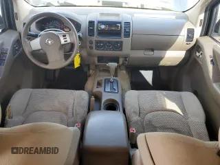 2005 Nissan Frontier LE z VIN 1N6AD07U35C403023, wystawiony jako Copart lot #56996124 z przebiegiem 275 549 mil mil oraz Nie do naprawy • Non repairable. Historia ofert i sprzedaży dostępna na DreamBid. Obrazek 8.