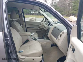2008 Ford Escape XLT with VIN 1FMCU93Z28KC63389, listed as a IAAI auction lot 41957680 with 178,751 mi miles. Bid and sale history available at carsss.com. Image 5.