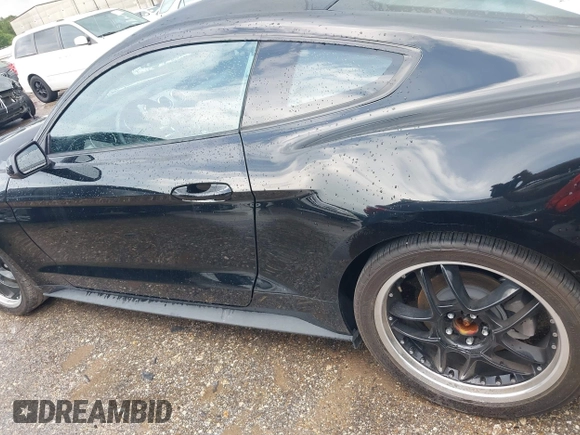 2022 Ford Mustang EcoBoost with VIN 1FA6P8TH8N5140335, listed as a IAAI auction lot 42507630 with 9,724 mi miles and . Bid and sale history available at DreamBid. Image 14.