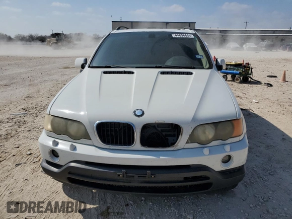 2001 BMW X5 3.0i with VIN WBAFA53511LM78470, listed as a Copart auction lot 44696085 with 275,318 mi miles and Salvage Title. Bid and sale history available at carsss.com. Image 5.