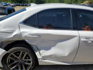 2020 Lexus IS 300 F Sport z VIN JTHG81F24L5040478, wystawiony jako Copart lot #61616525 z przebiegiem 69 672 mil mil oraz Szkoda całkowita • Salvage title. Historia ofert i sprzedaży dostępna na DreamBid. Obrazek 10.