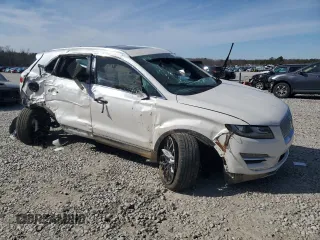 2019 Lincoln MKC Reserve с VIN 5LMCJ3D99KUL17302, выставлен на аукционе Copart как лот 47945215 с пробегом 78 967 миль миль и Списание • Salvage title. История ставок и продаж доступна на DreamBid. Изображение 4.