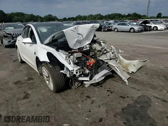 2022 Tesla Model 3 Long Range z VIN 5YJ3E1EB5NF290131, wystawiony jako Copart lot #61128624 z przebiegiem 57 274 mil mil oraz Szkoda całkowita • Salvage title. Historia ofert i sprzedaży dostępna na DreamBid. Obrazek 11.