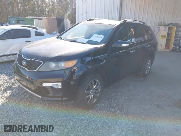 2011 Kia Sorento SX with VIN 5XYKW4A28BG164298, listed as a IAAI auction lot 41648808 with 233,261 mi miles. Bid and sale history available at carsss.com. Image 2.