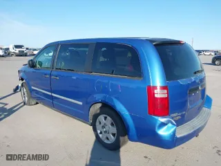 2008 Dodge Grand Caravan SE with VIN 2D8HN44H48R775755, listed as a IAAI auction lot 41285504 with 301,131 mi miles. Bid and sale history available at carsss.com. Image 3.