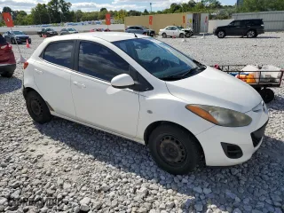 2014 Mazda Mazda2 Sport with VIN JM1DE1KY5E0172866, listed as a Copart auction lot 73997744 with 181,163 mi miles and Salvage Title. Bid and sale history available at carsss.com. Image 4.