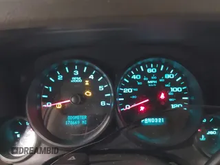 2008 Chevrolet Silverado 1500 1LT with VIN 1GCEK14008E131895, listed as a IAAI auction lot 41976247 with 178,669 mi miles and . Bid and sale history available at DreamBid. Image 7.