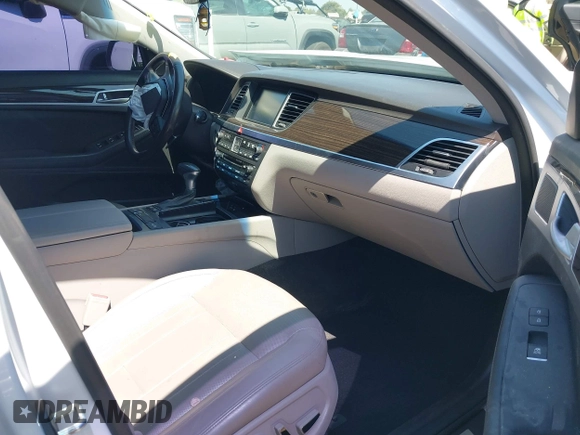 2018 Genesis G80 3.8L z VIN KMHGN4JE1JU225986, wystawiony jako IAAI lot #39921592 z przebiegiem 30 509 mil mil oraz . Historia ofert i sprzedaży dostępna na DreamBid. Obrazek 5.