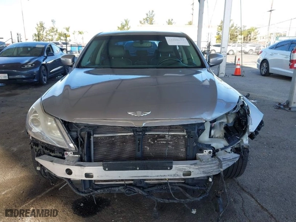 2013 Hyundai Genesis 3.8L with VIN KMHGC4DD8DU227084, listed as a IAAI auction lot 41808591 with 148,557 mi miles. Bid and sale history available at carsss.com. Image 12.