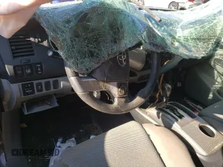 2015 Toyota Tacoma PreRunner с VIN 3TMJU4GN4FM174385, выставлен на аукционе Copart как лот 63994465 с пробегом Не указан миль и На запчасти • Non repairable. История ставок и продаж доступна на DreamBid. Изображение 8.