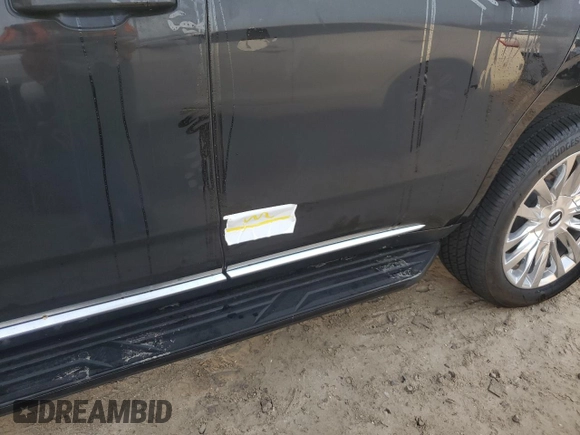 2024 Cadillac Escalade 4WD Premium Luxury z VIN 1GYS4BKL5RR109928, wystawiony jako Copart lot #76373354 z przebiegiem 4 962 mil mil oraz Nie do naprawy • Non repairable. Historia ofert i sprzedaży dostępna na DreamBid. Obrazek 13.