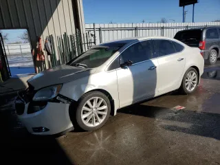 2014 Buick Verano Leather Group with VIN 1G4PS5SKXE4162556, listed as a Copart auction lot 43559615 with 102,117 mi miles and Non Repairable. Bid and sale history available at carsss.com. Image 1.