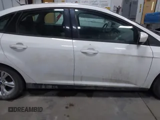 2012 Ford Focus SE с VIN 1FAHP3F2XCL429258, выставлен на аукционе IAAI как лот 41906572 с пробегом 225 451 миль миль и . История ставок и продаж доступна на DreamBid. Изображение 15.