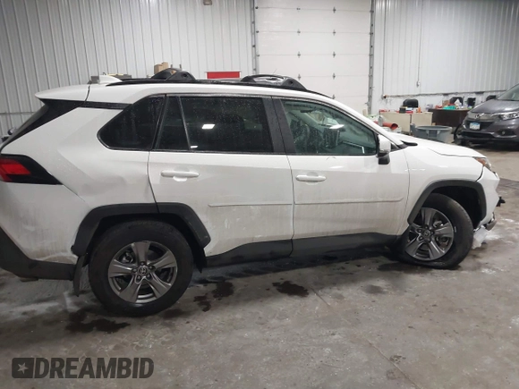 2024 Toyota RAV4 XLE with VIN 2T3P1RFV9RW488635, listed as a IAAI auction lot 41719200 with 6,175 mi miles. Bid and sale history available at carsss.com. Image 6.