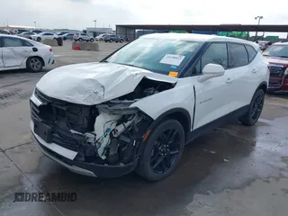 2021 Chevrolet Blazer LT z VIN 3GNKBCRS3MS576373, wystawiony jako IAAI lot #41538823 z przebiegiem 89 181 mil mil oraz . Historia ofert i sprzedaży dostępna na DreamBid. Obrazek 2.