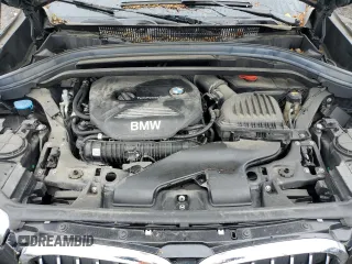 2018 BMW X1 xDrive28i z VIN WBXHT3C39J5L34133, wystawiony jako Copart lot #60195805 z przebiegiem 49 551 mil mil oraz Szkoda całkowita • Salvage title. Historia ofert i sprzedaży dostępna na DreamBid. Obrazek 12.