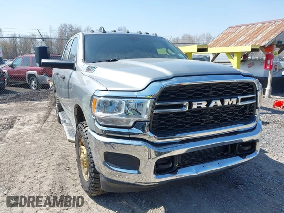 2022 Ram 2500 Tradesman with VIN 3C6UR5CL8NG280660, listed as a IAAI auction lot 42077678 with 84,009 mi miles and . Bid and sale history available at DreamBid. Image 6.