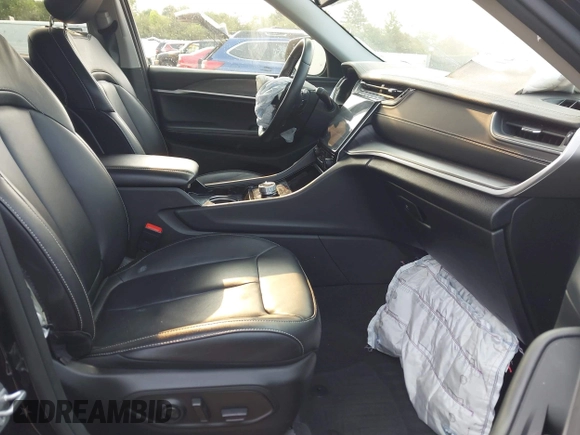 2022 Jeep Grand Cherokee Limited with VIN 1C4RJKBG1N8539066, listed as a IAAI auction lot 42404686 with 32,764 mi miles and . Bid and sale history available at DreamBid. Image 5.