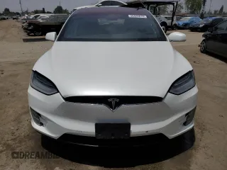 2017 Tesla Model X 90D with VIN 5YJXCAE26HF079421, listed as a Copart auction lot 47889005 with 88,281 mi miles and Salvage Title. Bid and sale history available at DreamBid. Image 5.