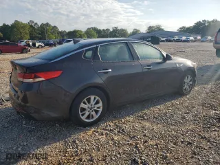 2018 Kia Optima LX with VIN KNAGT4L30J5239634, listed as a Copart auction lot 52647545 with 195,626 mi miles and Clean Title. Bid and sale history available at carsss.com. Image 3.