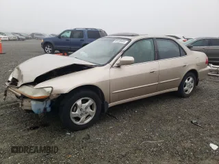 2000 Honda Accord EX z VIN 1HGCG6672YA092199, wystawiony jako Copart lot #85138464 z przebiegiem 238 980 mil mil oraz Szkoda całkowita • Salvage title. Historia ofert i sprzedaży dostępna na DreamBid. Obrazek 1.