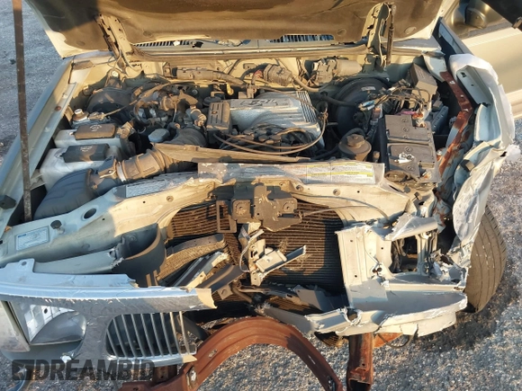 2001 Mercury Mountaineer with VIN 4M2ZU86P31UJ03416, listed as a IAAI auction lot 41188554 with 160,125 mi miles and . Bid and sale history available at DreamBid. Image 10.