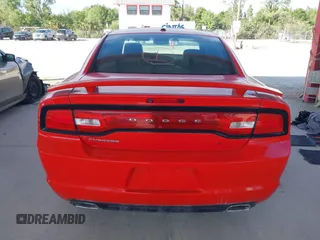 2014 Dodge Charger SXT z VIN 2C3CDXHG7EH363141, wystawiony jako IAAI lot #41381041 z przebiegiem 189 007 mil mil oraz . Historia ofert i sprzedaży dostępna na DreamBid. Obrazek 16.