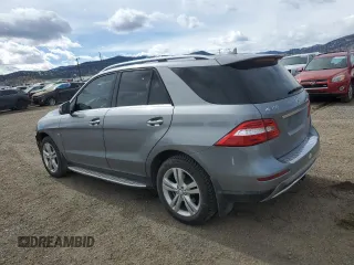 2012 Mercedes-Benz M 350 z VIN 4JGDA2EB2CA027196, wystawiony jako Copart lot #49733955 z przebiegiem 63 816 mil mil oraz Szkoda całkowita • Salvage title. Historia ofert i sprzedaży dostępna na DreamBid. Obrazek 2.