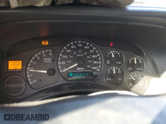 2002 Chevrolet Avalanche with VIN 3GNEC13T02G128530, listed as a Copart auction lot 74016064 with 290,258 mi miles and Salvage Title. Bid and sale history available at DreamBid. Image 9.