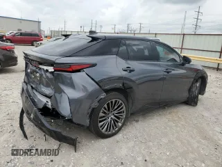 2023 Lexus RZ 450e Premium z VIN JTJAAAAB2PA010568, wystawiony jako Copart lot #53693974 z przebiegiem 12 046 mil mil oraz Szkody całkowita. Historia ofert i sprzedaży dostępna na DreamBid. Obrazek 3.