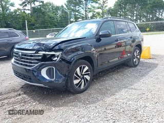 2024 Volkswagen Atlas SE with VIN 1V2WR2CA2RC531551, listed as a IAAI auction lot 42733108 with 34,551 mi miles and . Bid and sale history available at DreamBid. Image 17.