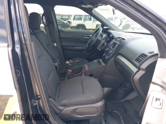 2017 Ford Police Interceptor Utility with VIN 1FM5K8ARXHGC63042, listed as a IAAI auction lot 42449445 with 82,606 mi miles and . Bid and sale history available at DreamBid. Image 5.