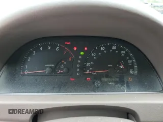 2002 Toyota Camry LE z VIN 4T1BE32K62U532998, wystawiony jako Copart lot #60786305 z przebiegiem 175 753 mil mil oraz Czysty tytuł • Clean title. Historia ofert i sprzedaży dostępna na DreamBid. Obrazek 9.