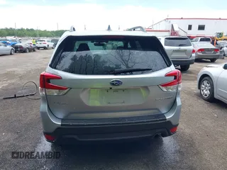 2020 Subaru Forester Premium z VIN JF2SKAJC1LH457523, wystawiony jako IAAI lot #42304635 z przebiegiem 30 390 mil mil oraz . Historia ofert i sprzedaży dostępna na DreamBid. Obrazek 16.