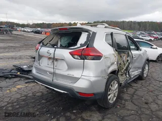 2019 Nissan Rogue SL with VIN 5N1AT2MT4KC827489, listed as a IAAI auction lot 41047577 with 76,412 mi miles. Bid and sale history available at carsss.com. Image 4.