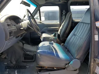 1993 Ford Bronco Eddie Bauer with VIN 1FMEU15N2PLA72536, listed as a Copart auction lot 63647275 with 1,317,804 mi miles and Clean title. Bid and sale history available at DreamBid. Image 7.