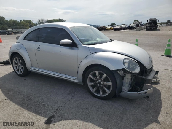 2012 Volkswagen Beetle 2.5L w/Sound/Nav PZEV with VIN 3VWJP7AT6CM647633, listed as a Copart auction lot 67655804 with 139,181 mi miles and Salvage Title. Bid and sale history available at carsss.com. Image 4.