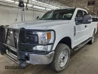 2022 Ford F-250 XL with VIN 1FT7X2B67NEE90695, listed as a IAAI auction lot 42556142 with 94,588 mi miles and . Bid and sale history available at DreamBid. Image 1.