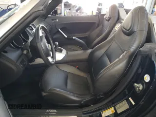 2008 Saturn Sky z VIN 1G8MB35B58Y125607, wystawiony jako Copart lot #79704064 z przebiegiem 62 914 mil mil oraz Szkoda całkowita • Salvage title. Historia ofert i sprzedaży dostępna na DreamBid. Obrazek 7.