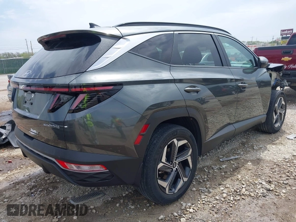 2022 Hyundai Tucson SEL Convenience with VIN KM8JFCA14NU076957, listed as a IAAI auction lot 42038770 with 20,057 mi miles and . Bid and sale history available at carsss.com. Image 4.