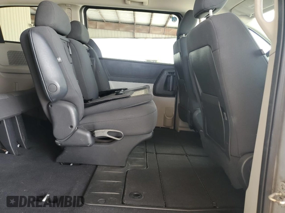 2008 Dodge Grand Caravan SE z VIN 1D8HN44H78B151530, wystawiony jako Copart lot #58042435 z przebiegiem 112 615 mil mil oraz Szkoda całkowita • Salvage title. Historia ofert i sprzedaży dostępna na DreamBid. Obrazek 11.