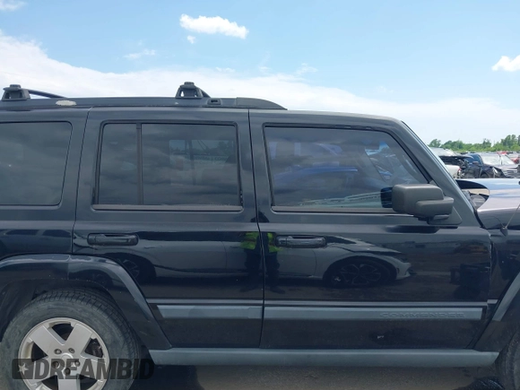 2008 Jeep Commander Sport with VIN 1J8HH48KX8C167462, listed as a IAAI auction lot 42075211 with 183,981 mi miles and . Bid and sale history available at DreamBid. Image 13.