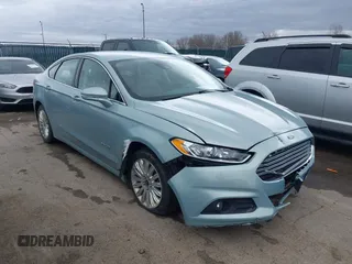 2013 Ford Fusion SE Hybrid with VIN 3FA6P0LUXDR339767, listed as a IAAI auction lot 41920621 with 135,274 mi miles. Bid and sale history available at carsss.com. Image 1.
