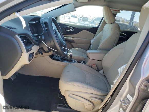 2019 Jeep Cherokee Latitude with VIN 1C4PJLCBXKD242803, listed as a Copart auction lot 53848294 with 85,380 mi miles and Salvage Title. Bid and sale history available at carsss.com. Image 7.