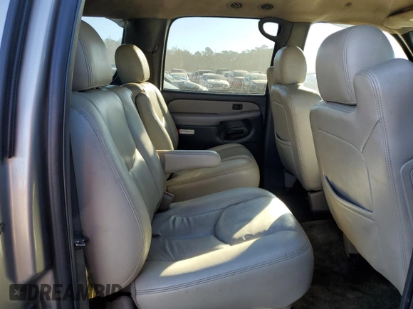 2002 Chevrolet Suburban LT with VIN 1GNEC16Z02J287885, listed as a Copart auction lot 85322374 with 421,757 mi miles and Salvage Title. Bid and sale history available at carsss.com. Image 11.