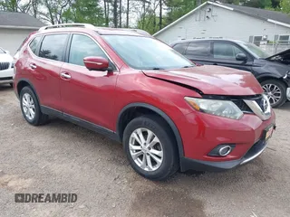 2015 Nissan Rogue SL with VIN 5N1AT2MV0FC822619, listed as a IAAI auction lot 42127713 with 138,825 mi miles and . Bid and sale history available at carsss.com. Image 1.
