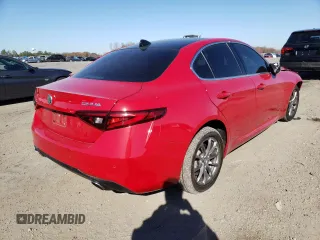 2018 Alfa Romeo Giulia with VIN ZARFAEDN7J7592845, listed as a Copart auction lot 66648432 with 26,834 mi miles. Bid and sale history available at carsss.com. Image 4.