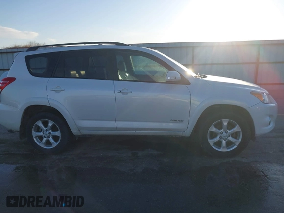 2010 Toyota RAV4 Ltd with VIN 2T3DF4DV2AW059402, listed as a IAAI auction lot 41754596 with 158,088 mi miles. Bid and sale history available at carsss.com. Image 13.