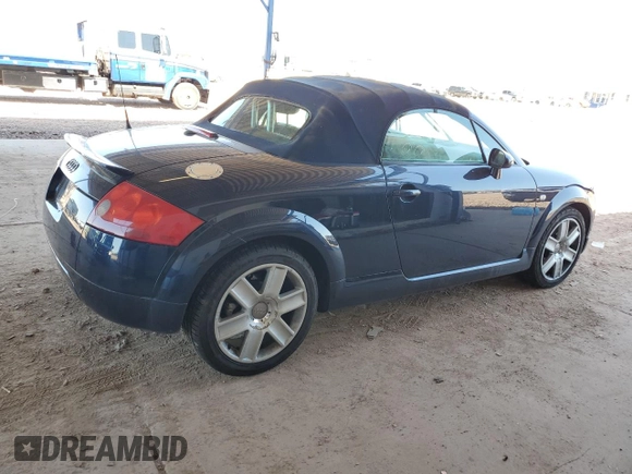 2005 Audi TT with VIN TRUTC28N651010474, listed as a Copart auction lot 60269635 with 133,837 mi miles and Salvage title. Bid and sale history available at DreamBid. Image 3.